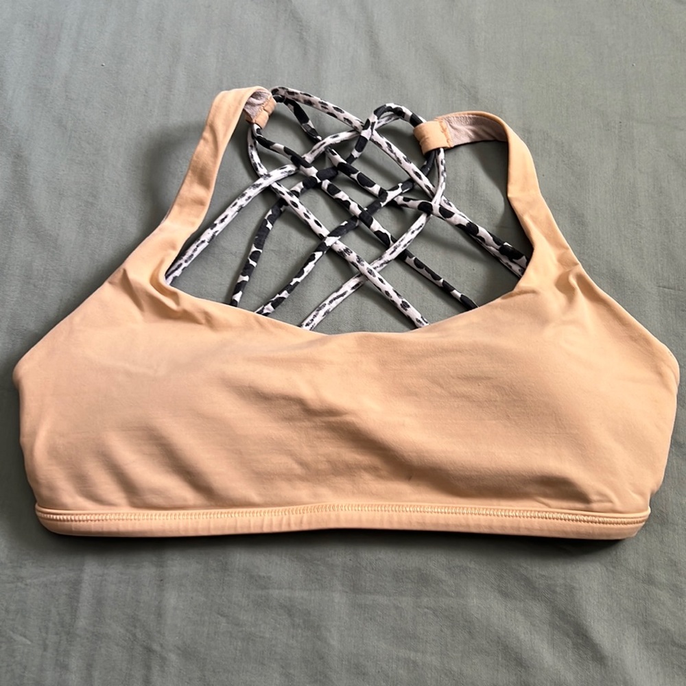 Lululemon Free to be Wild Bra